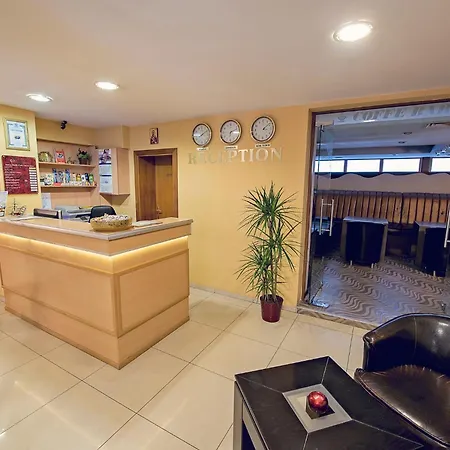 Supreme Victoria 호텔