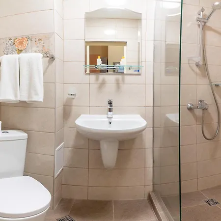 Supreme Victoria Hotel