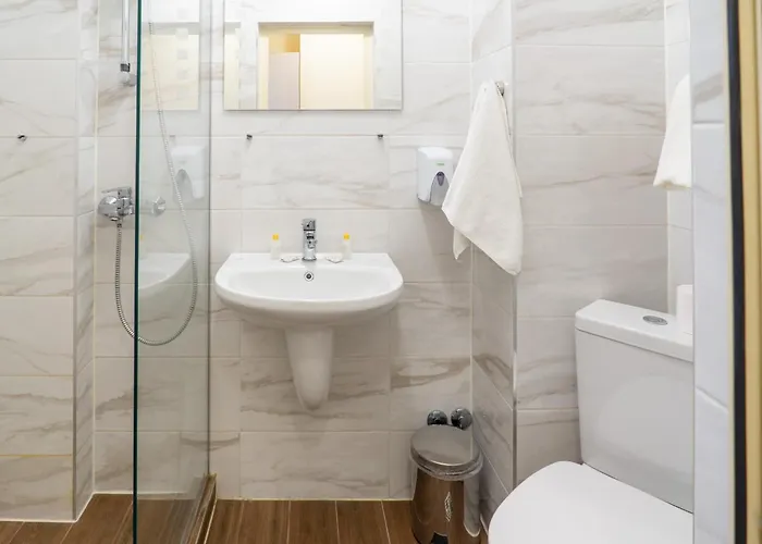 Otel Supreme Victoria 3*