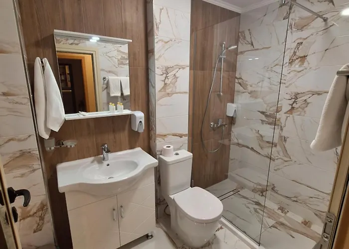 Otel Supreme Victoria 3*